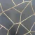 Fémes hatású tapéta, geometrikus mintával, 0.53x10 m - Szürke és Pezsgő