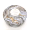 Illatgyertya, márvány mintás fém dobozban, 470 g, Peony & Cashmere